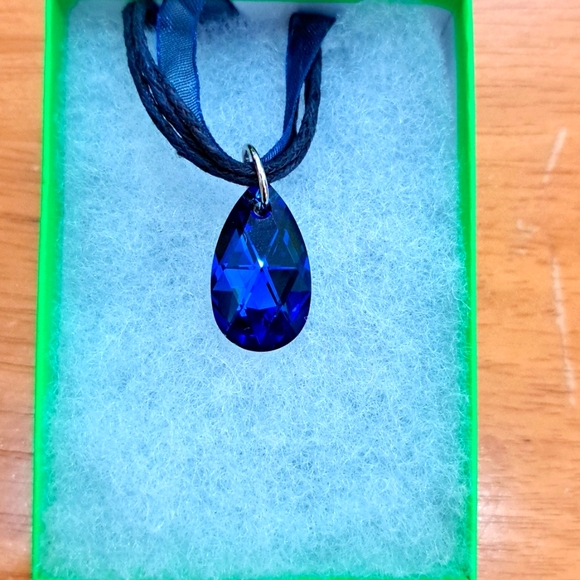 Jewelry - Ocean Explosion Crystal Teardrop Necklace